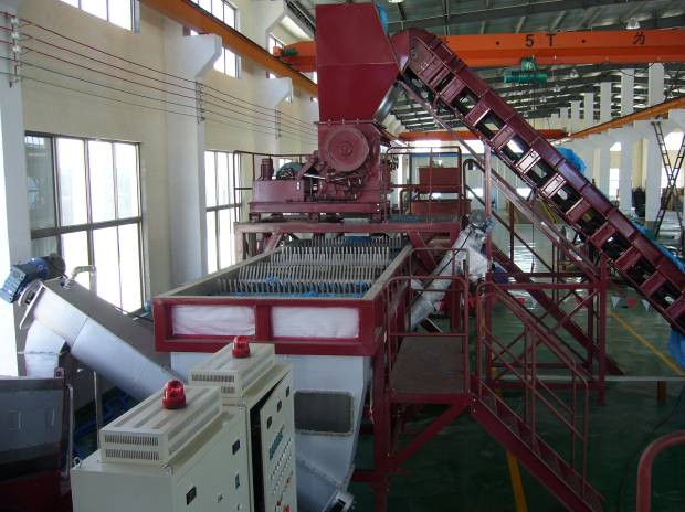LDPE film recycling machine