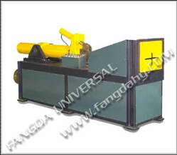 Waste tyre recycling machine