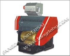 Waste tyre recycling machine
