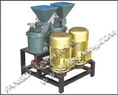 Waste tyre recycling machine